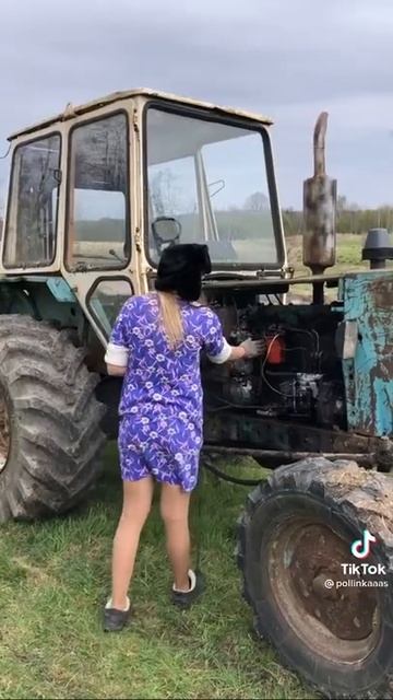 когда девушка тракторист 🤟😎подписываемся ❤ смотреть онлайн