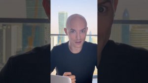 Психолог рассказал, почему мужчины выбирают женщин постарше
