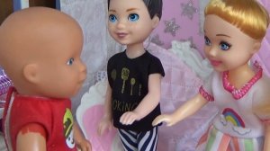 ОТПУСТИТЕ! Я С ВАМИ НЕ ДРУЖУ! Катя и Макс веселая семейка смешной сериал куклы анимация Даринелка