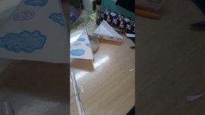 делаю дракона на руку из бумаги