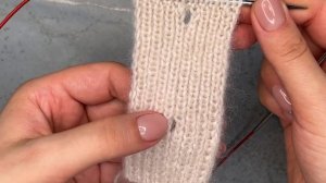 Два вида отверстий для пуговиц на резинке 1/1