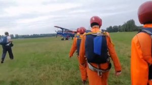 Первый прыжок с парашютом! Высота 800 метров.