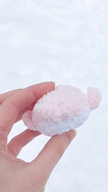 Розовый китик #shorts #игрушкикрючком #вязаныеигрушки #плюшевыеигрушки #китик #рыбка смотреть онлайн