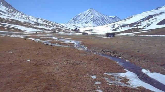 Трекинг в Елангаше. Джаниикту 3922 м - Ирбисту 3967 м. Май 2016.
