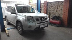 Замена дополнительного стоп сигнала в крышке багажника на Ниссан Х трейл 2014 года Nissan X TRAIL