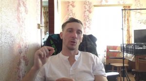 Почему экран в телефоне темнеет причина?