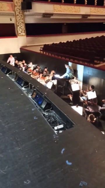 у оркестра разминка смотреть онлайн