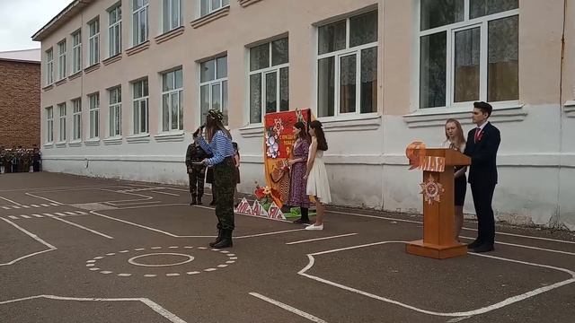 Еңеү көнөнә - "Бер алманы бишкә бүләйек" смотреть онлайн