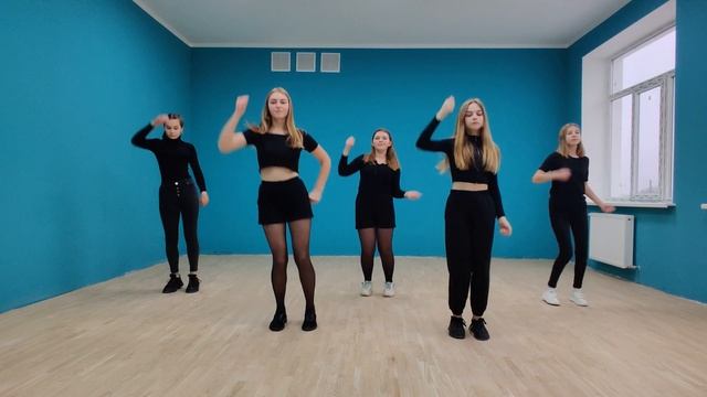 Марафон новорічних вітань ЗЗСО с.Піща // Танець від учениць 9-10 класів смотреть онлайн