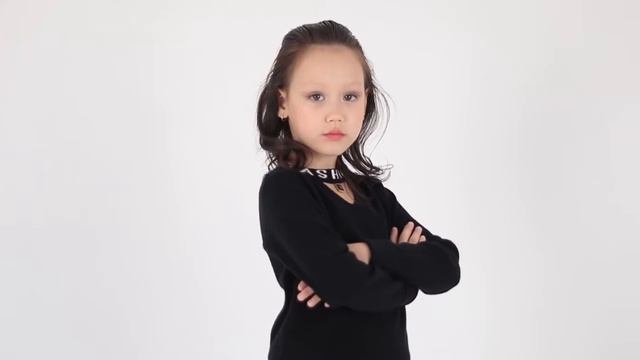 Акрам Камиля,модель BRILLIANT MODELS смотреть онлайн