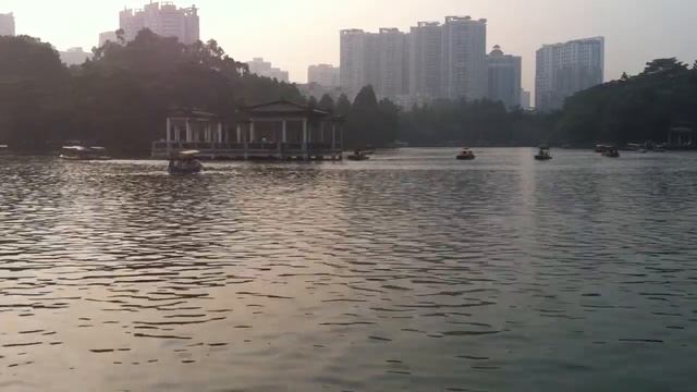 Минута в китайском парке смотреть онлайн