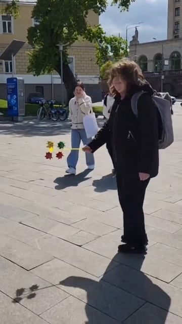 Майские прогулки. Мир прекрасен смотреть онлайн