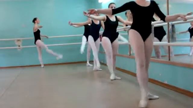 экзамен по классике в школе искусств (при ЧКГ) 2011год смотреть онлайн