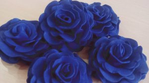 Эту розу из фоамирана сделать настолько легко, что вам обязательно захочется повторить