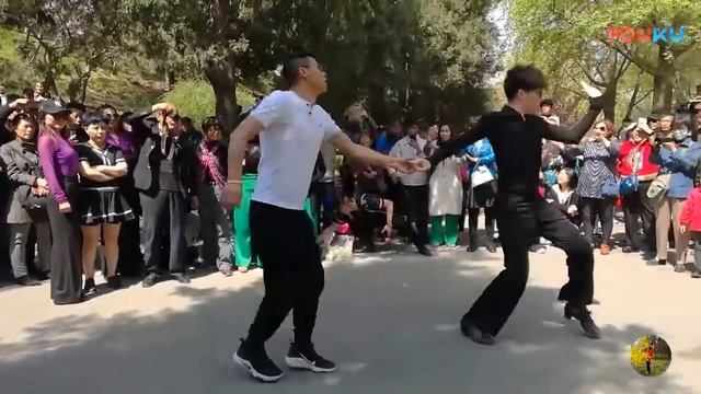 Самое красивое сочетание братьев и сестер в Пекине Tao ran Ting chenchengjiatba место проведения