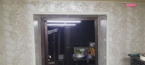 Откос двери из остатков ПВХ панелей