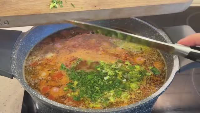 Суп с охотничьими сосисками❗ шикарный колбасный суп❗ смотреть онлайн