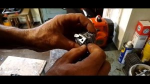 Хускварна 128 R. Ремонт карбюратора і неприємний сюрприз. Клапан форсунка.Вишків Ваня.