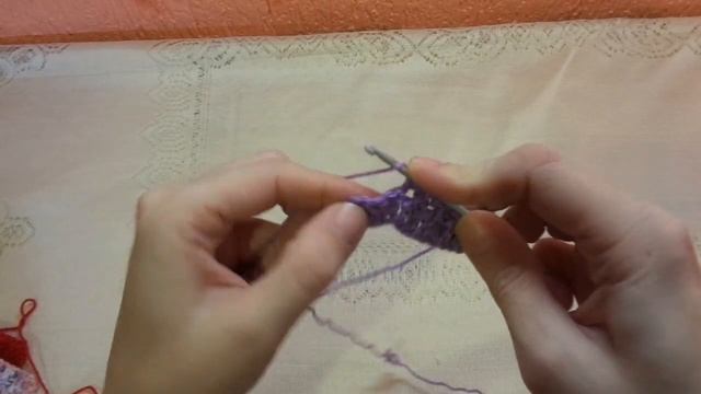 УЧИМСЯ ВЯЗАТЬ КРЮЧКОМ. УРОК № 21 "Рельефная резинка. Второй способ" смотреть онлайн