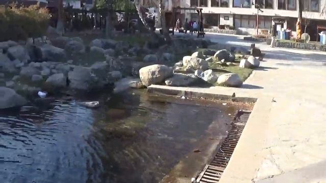 Фонтанът на Площад "Никола Вапцаров" - Банско смотреть онлайн