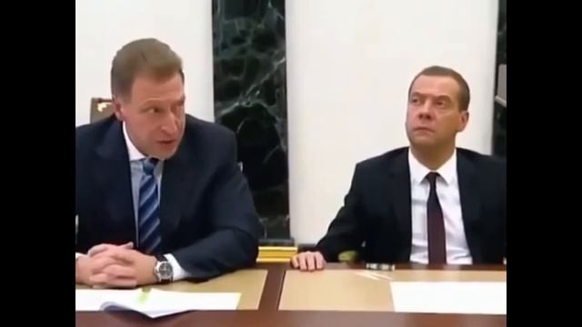 !ТОП 5! тупого бредового поведения ДМИТРИЯ АНАТОЛЬЕВИЧА МЕДВЕДЕВА! ПРИКОЛЫ смотреть онлайн