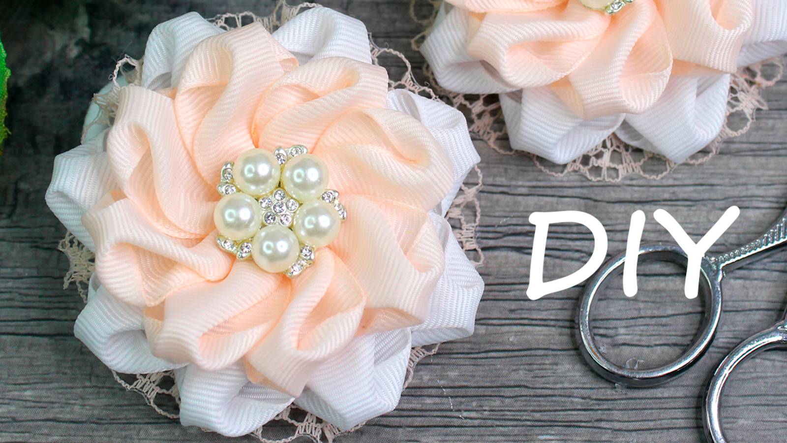 Новый лепесток для цветка из лент. Смотрите мастер-класс цветок из лент