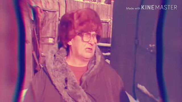 минут 5 10 пятого четыре пять 10 пятого утра дадада... смотреть онлайн