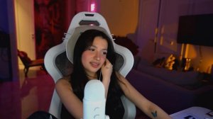 АМИНА ТЕНДЕРЛИБАЕ СНЯЛА МАСКУ НА СТРИМЕ | tenderlybae, амина, тендерлибае