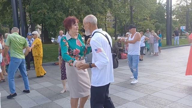 И ПУСТЬ УНОСИТ НАС ВЕЧЕР ЗА ГОРИЗОНТ ЛЮБВИ ❤️ТАНЦЫ ❤️ХАРЬКОВ 2024 смотреть онлайн