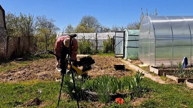 1Мая съездили к маме/
2 Мая посадили картошку смотреть онлайн