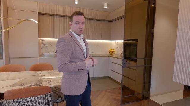 АПАРТАМЕНТ ЗА 1 000 000ЛВ. В СОФИЯ - КАК ИЗГЛЕЖДА? смотреть онлайн