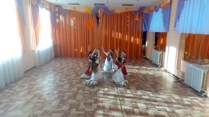 Танец "Северное сияние "МДОУ "Детский сад №23"г.Ростов Великий,муз.руководитель-Губанцева Н.А.