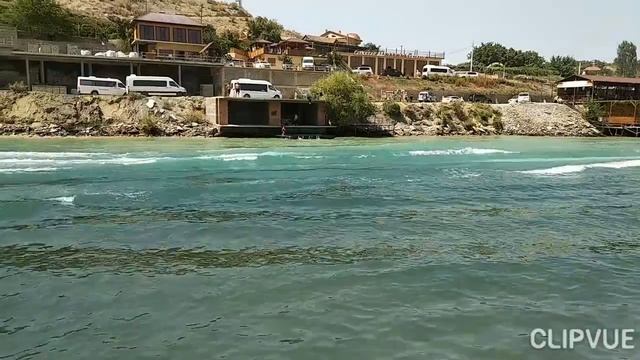 ДАГЕСТАН. КАТАНИЕ НА ЛОДОЧКАХ ПО РЕКЕ СУЛАК...