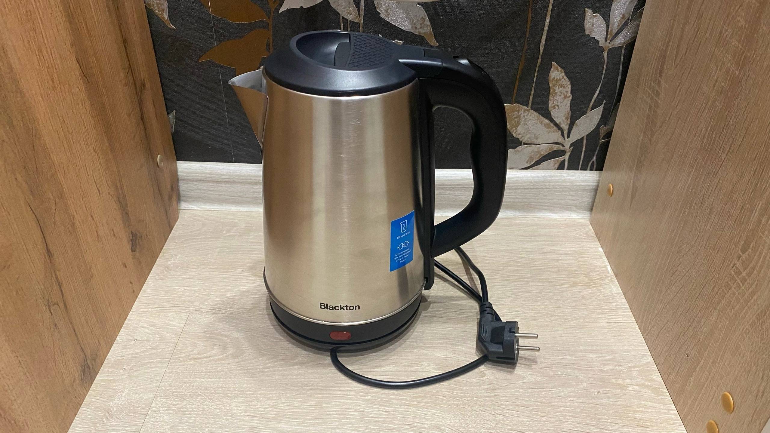 Распаковка и обзор электрочайника Blackton Bt KT2314S смотреть онлайн