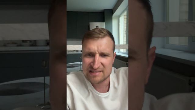 В Германию партию,которая угрожала действующей власти,признали экстремистской😁 смотреть онлайн