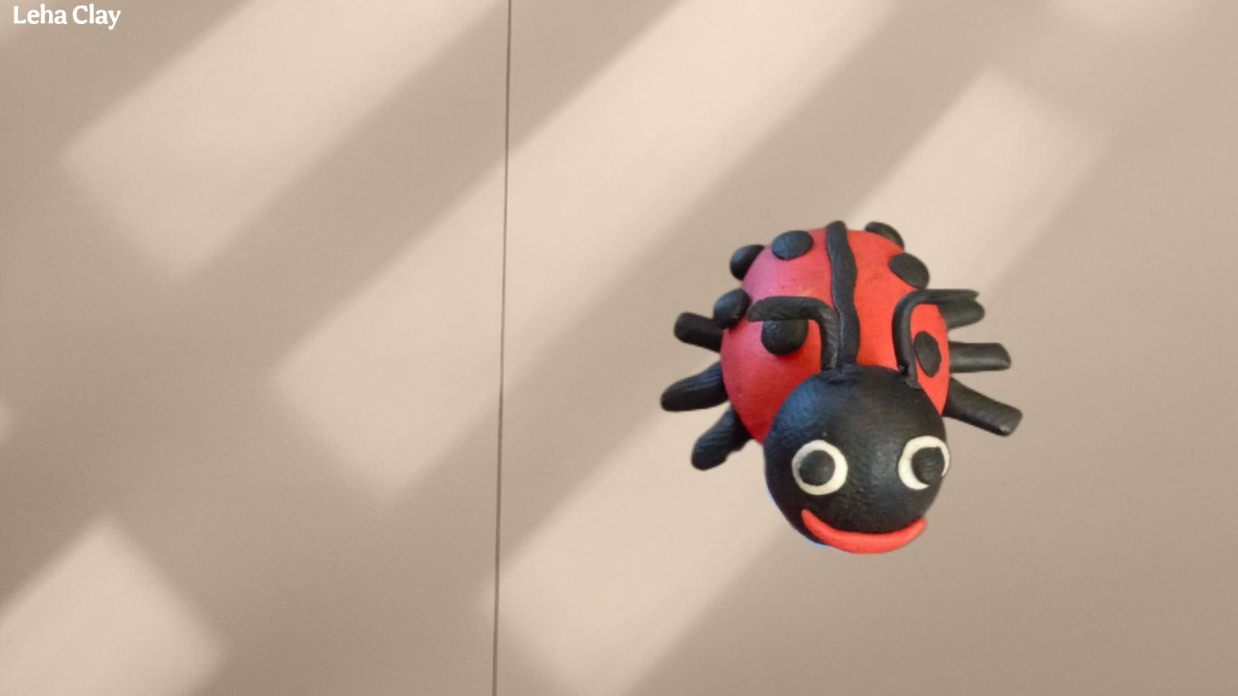 Как слепить Божью Коровку из пластилина / Божья Коровка из пластилина / как сделать Божью Коровку смотреть онлайн