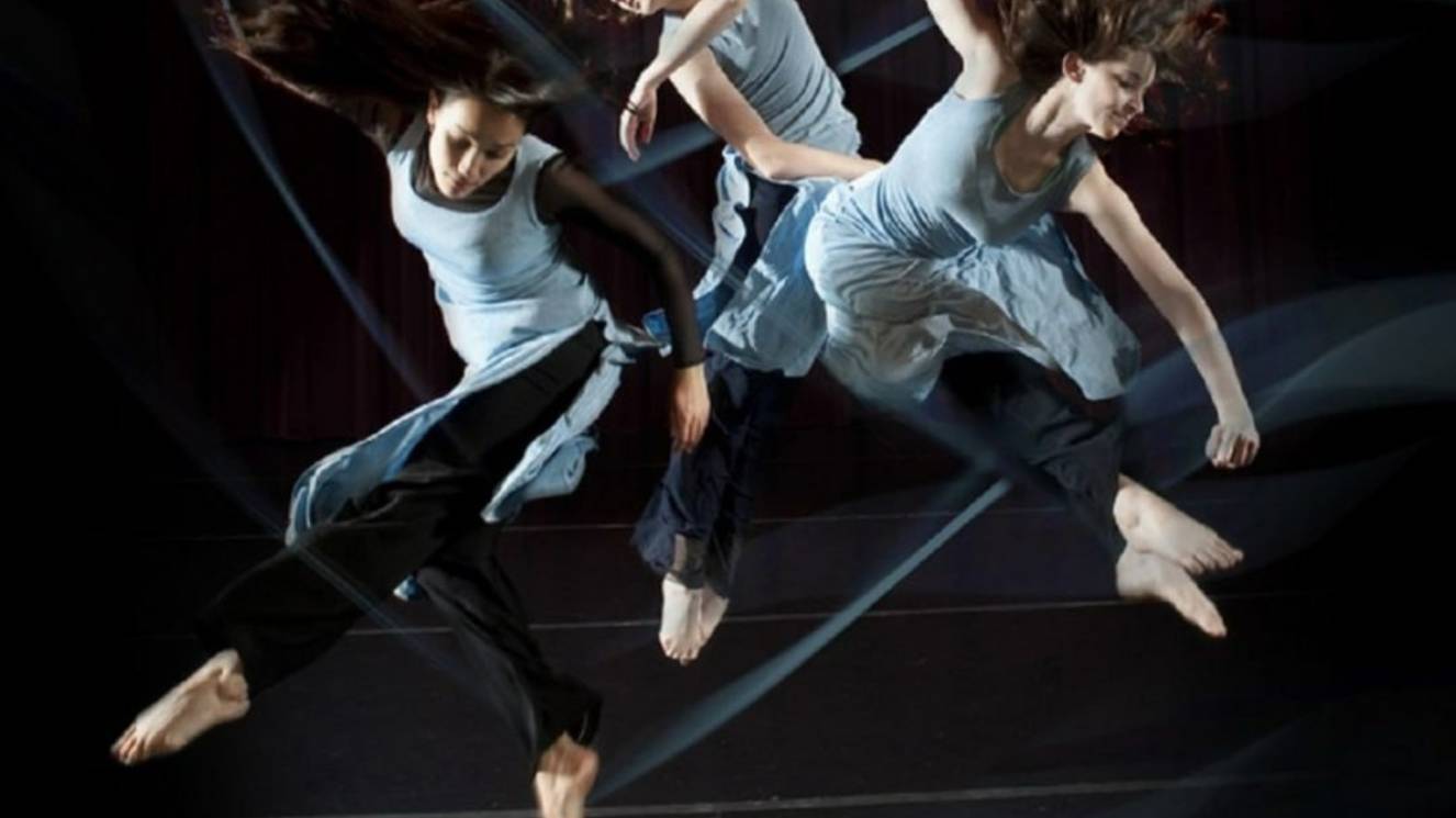 World-Class Hip Hop Dancers LES TWINS Performance STUNS THE CROWD _ Red Bull BC смотреть онлайн