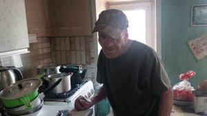 Дед Матвей и невеста.