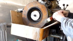 Фрезерование в тормозном диске шлицев в гайках на фрезерном станке Duplex 58 (Thiel, Ruhla)