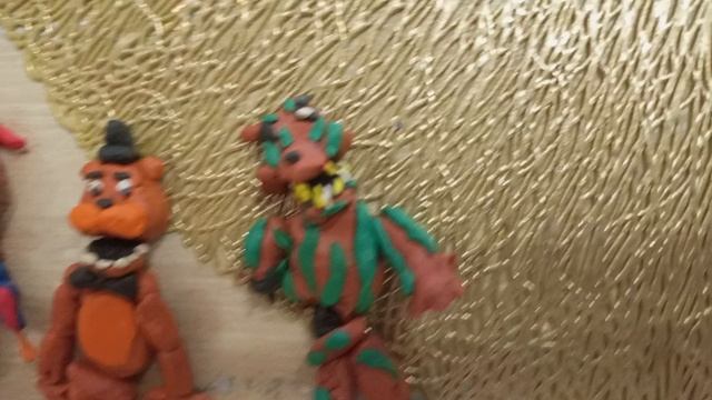 слепил Фредди из фнафа 1 ремейк