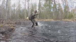 Удивительная поклёвка и находка в камнях переката. Большая вода, рыбалка