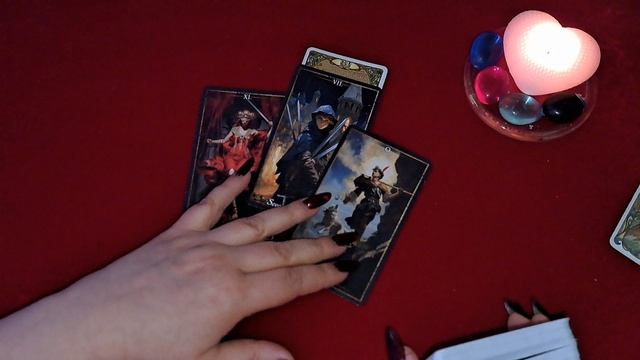 4 короля , О чем молчит!? страхи ,мысли , чувства о вас, действия смотреть онлайн