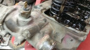 Заменил  прокладку гбц на Газеле. ЗмЗ 402.