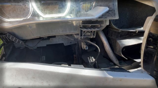 Замена звукового сигнала BMW X6 F16.