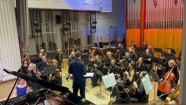 В.А. Моцарт - концерт для фортепиано с оркестром №23, 2 часть смотреть онлайн