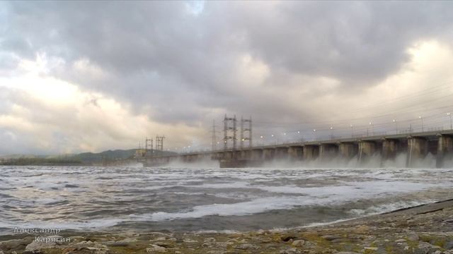 Пошла "жара"/ Сброс на Жигулёвской ГЭС / TimeLapse / 3 мая 2025 г / река Волга / Volga / Russia