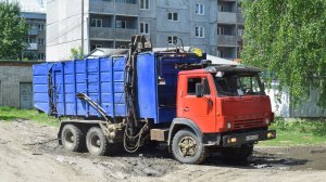 Мусоровоз КО-415А на шасси КамАЗ-53213 (Х 090 НЕ 22). Работа+прессование.