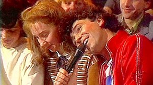 Почему песня из этого ринга "Исчезли солнечные дни" стала рекордсменом по количеству показов по всем