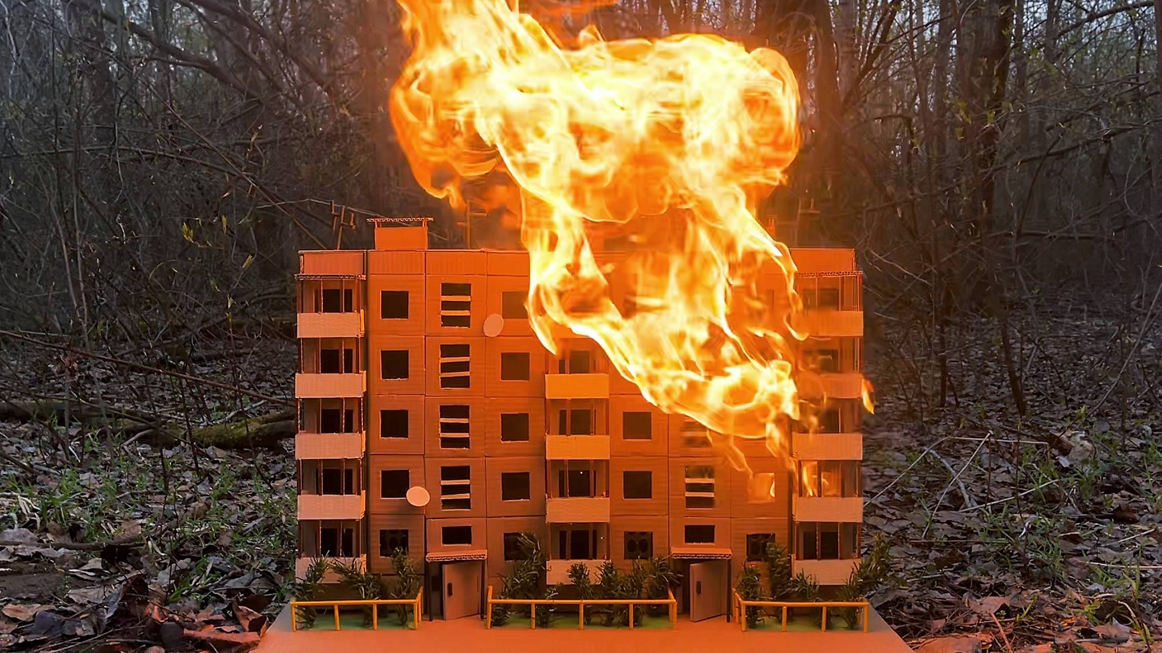 Пожар Уничтожил Дом! смотреть онлайн