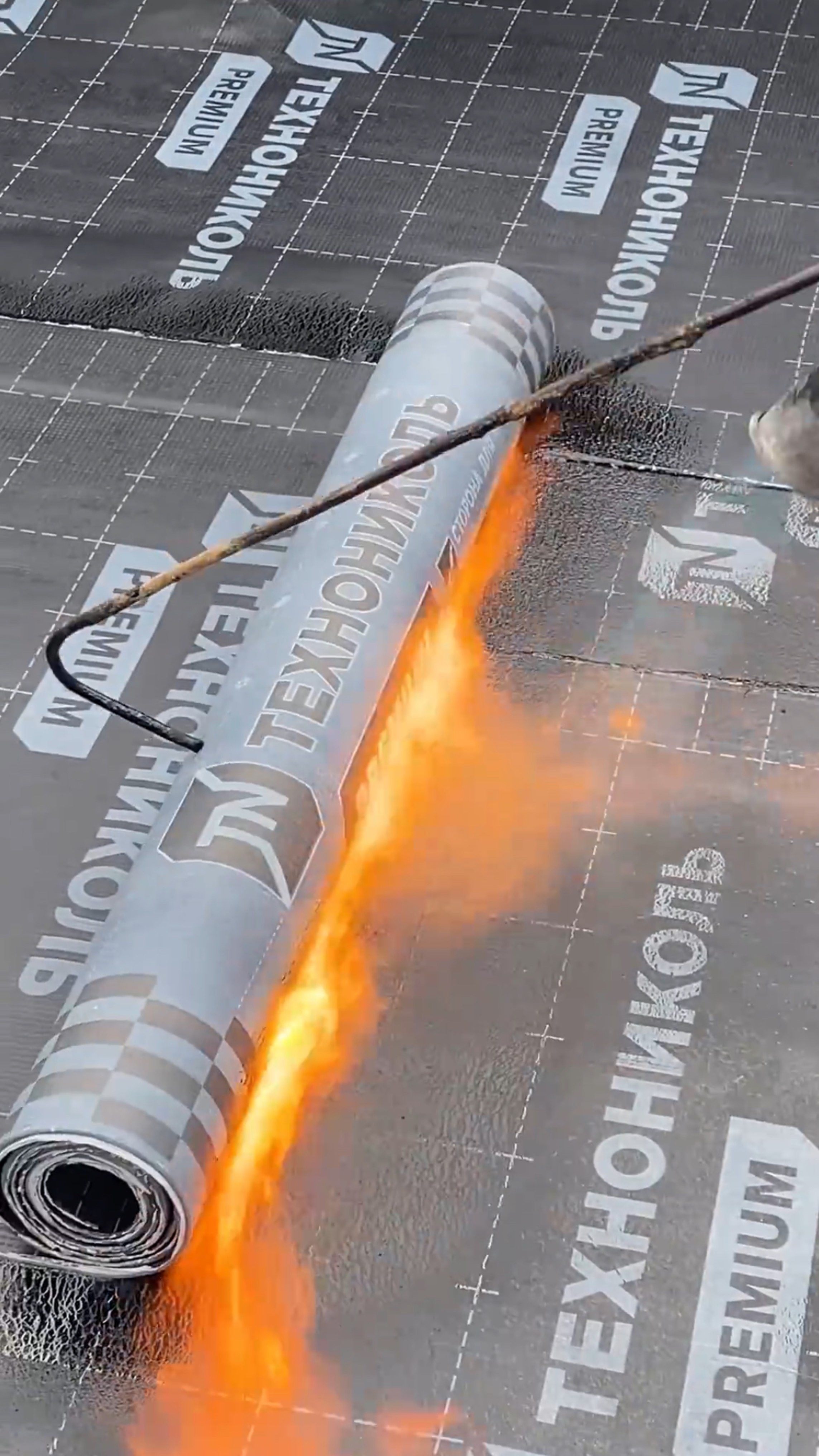 🔥Монтаж битумной кровли смотреть онлайн